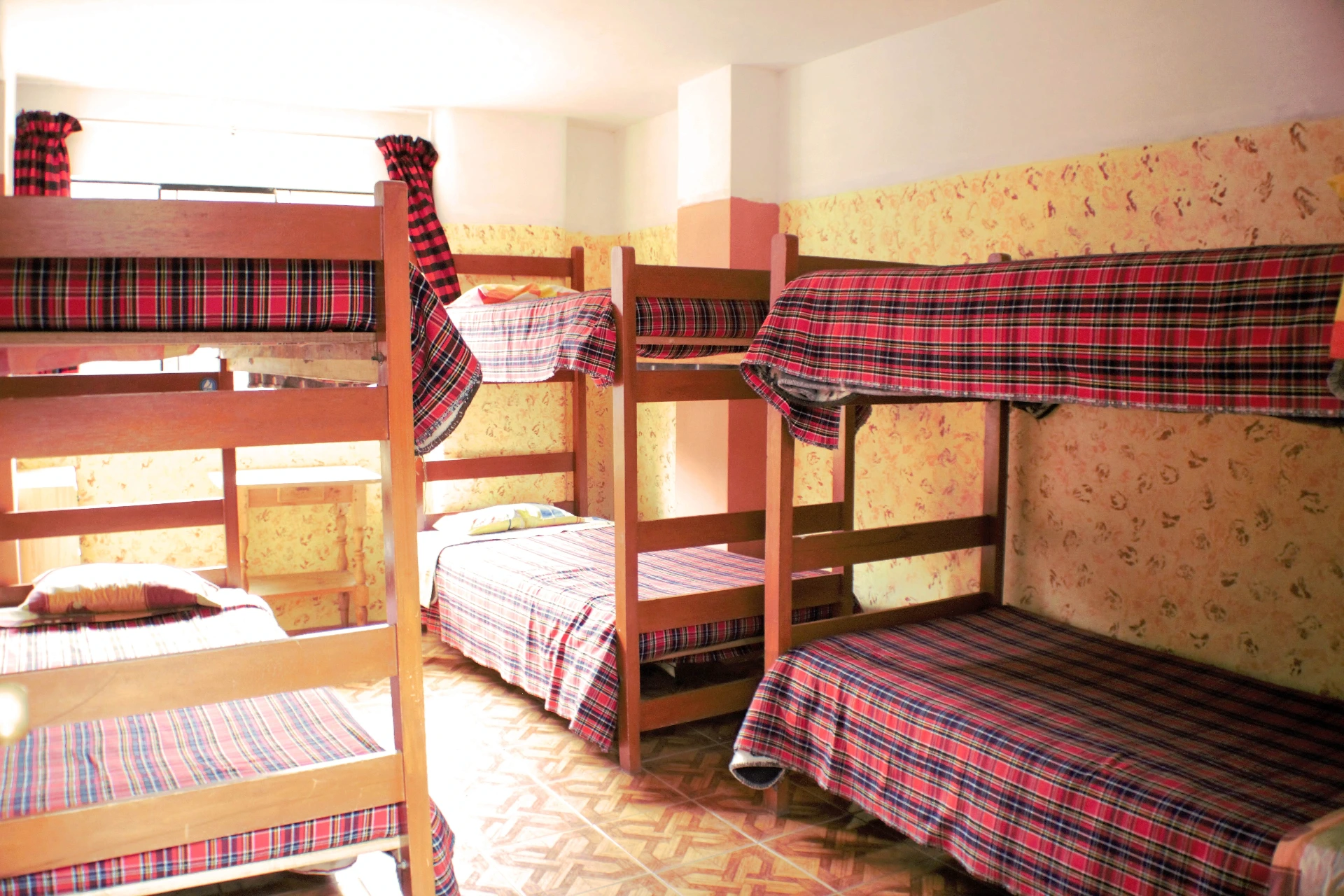 Dormitory - S/. 25